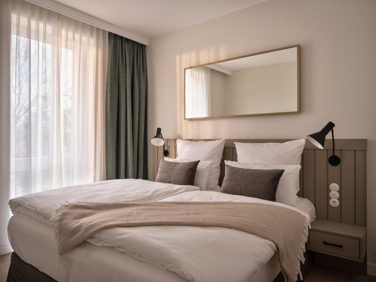 The Breeze Aparthotel Heringsdorf  Bagian luar foto A bedroom at the hotel
