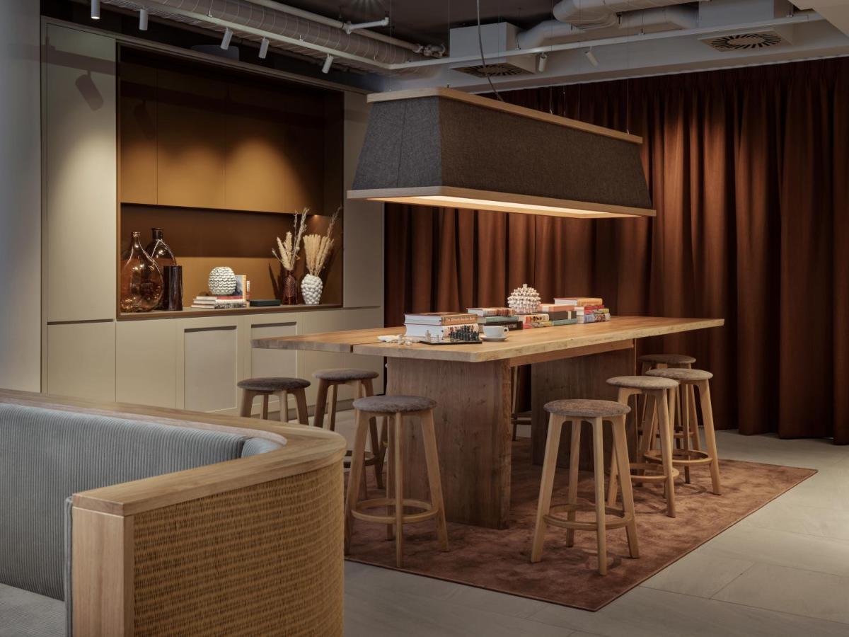 The Breeze Aparthotel Heringsdorf  Bagian luar foto The interior of the restaurant
