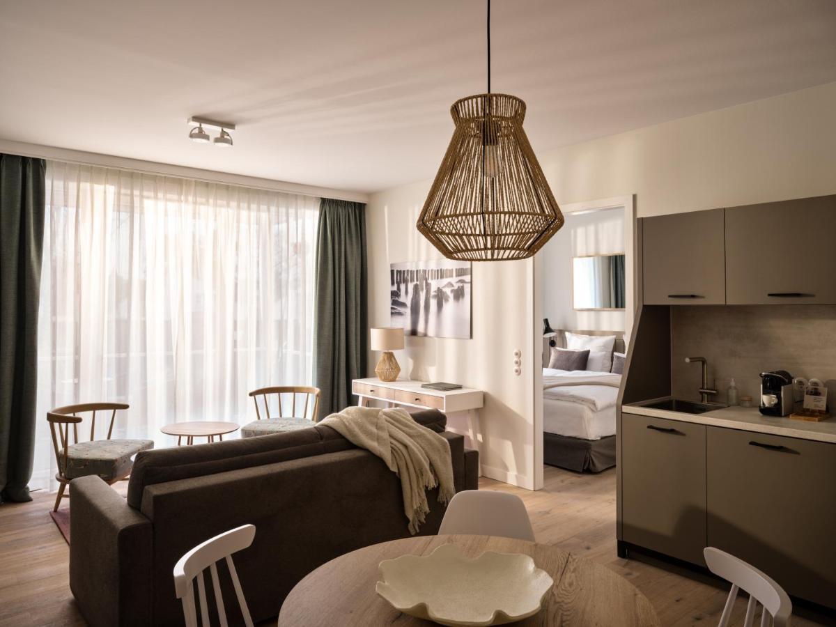 The Breeze Aparthotel Heringsdorf  Bagian luar foto A typical apartment at the hotel