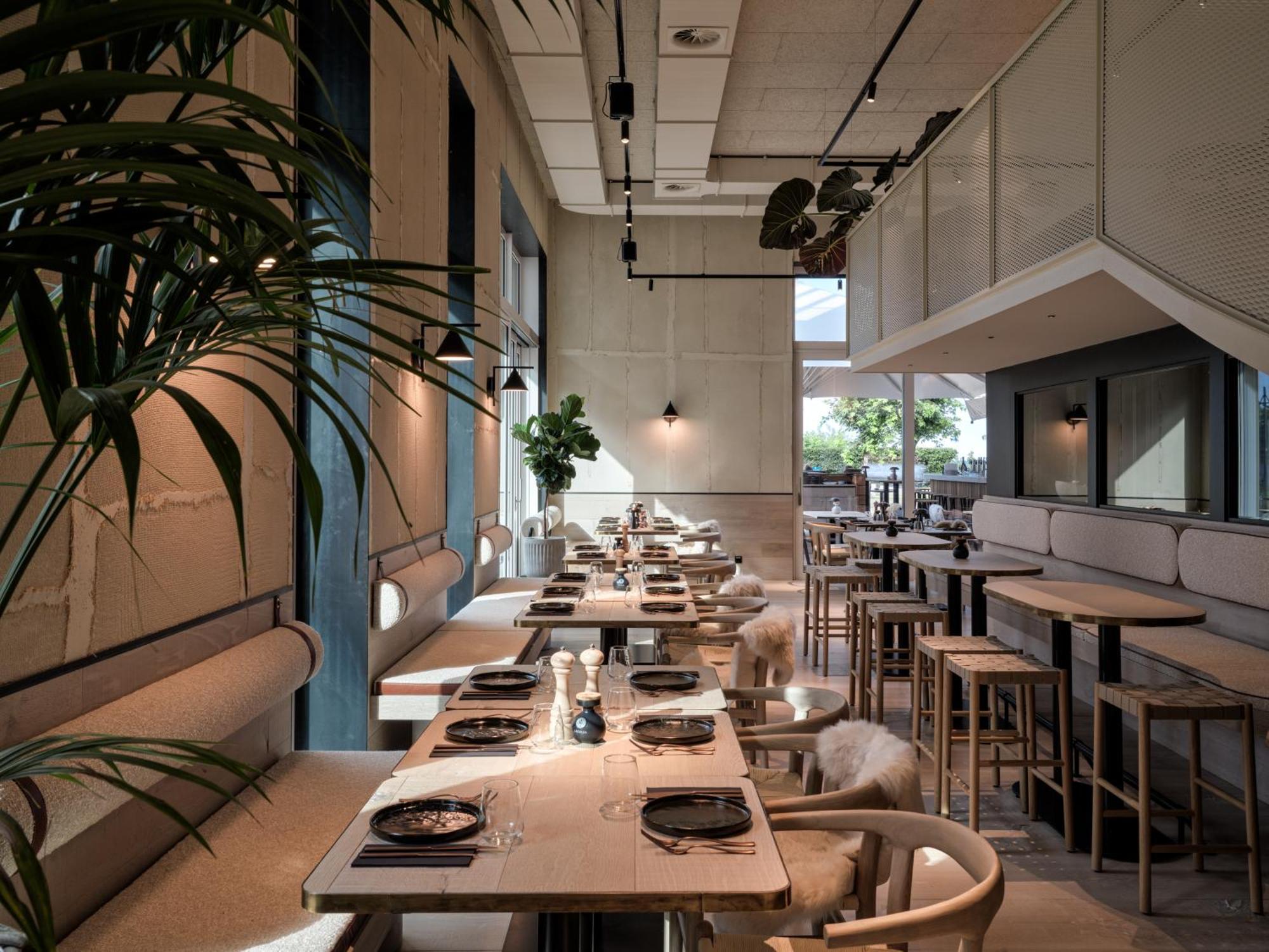 The Breeze Aparthotel Heringsdorf  Bagian luar foto Interior of the restaurant